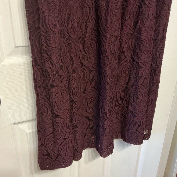 Elegant Lace Sleeveless Dress - Burgundy/Dark purple plus size - Picture 4 of 12